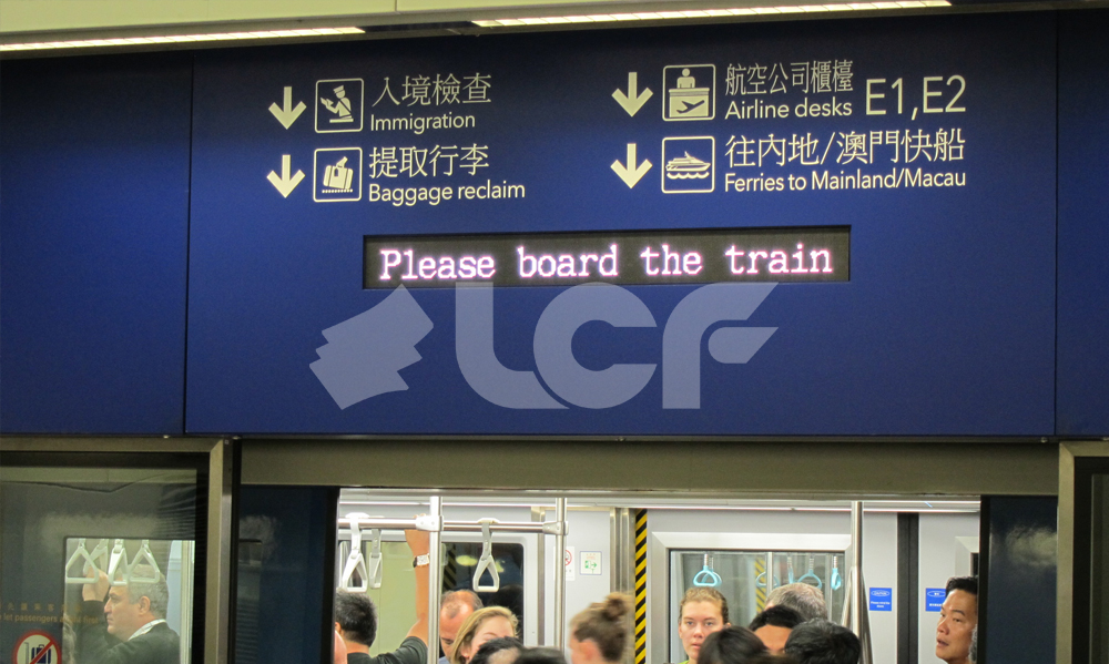 香港机场地铁P4室内表贴LED显示屏项目1.jpg