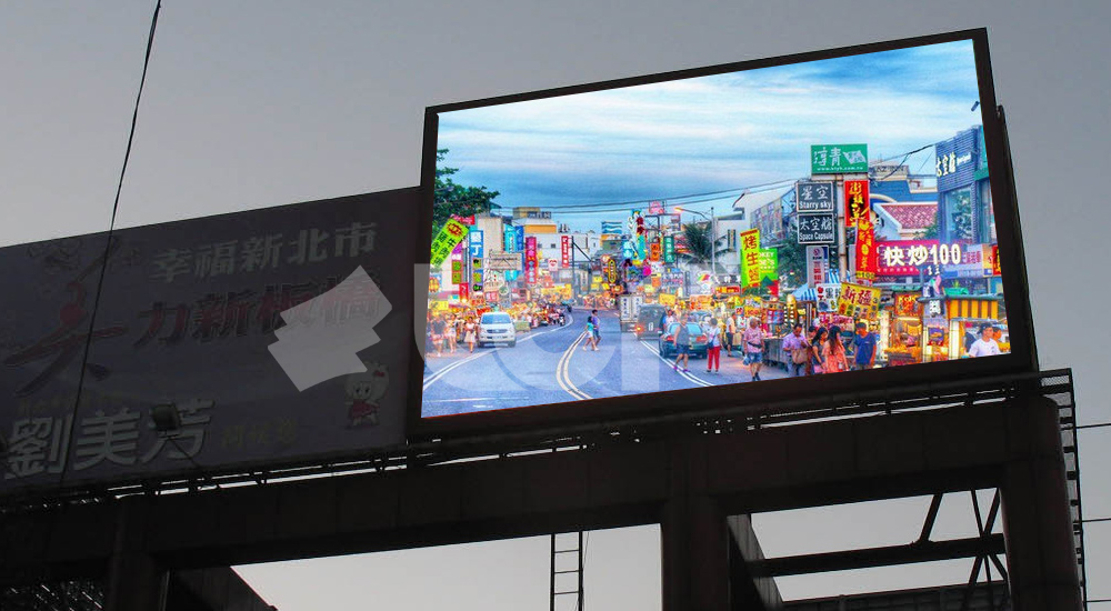 台湾板桥户外全彩LED广告屏项目2.jpg